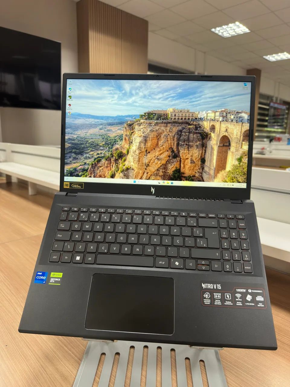 Acer Nitro V15 - 32GB - RTX4050 - Foto 3