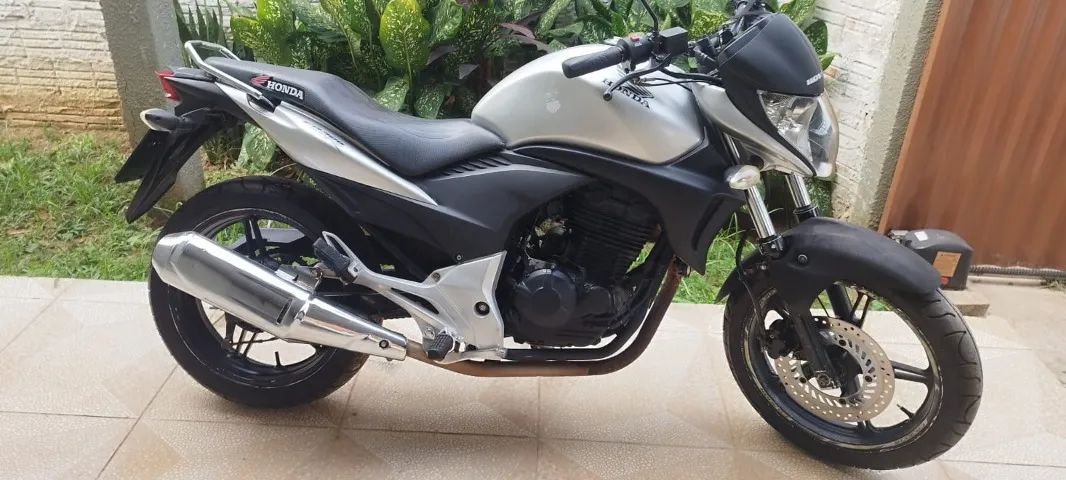 HONDA CB 300r 2010 - Foto 4