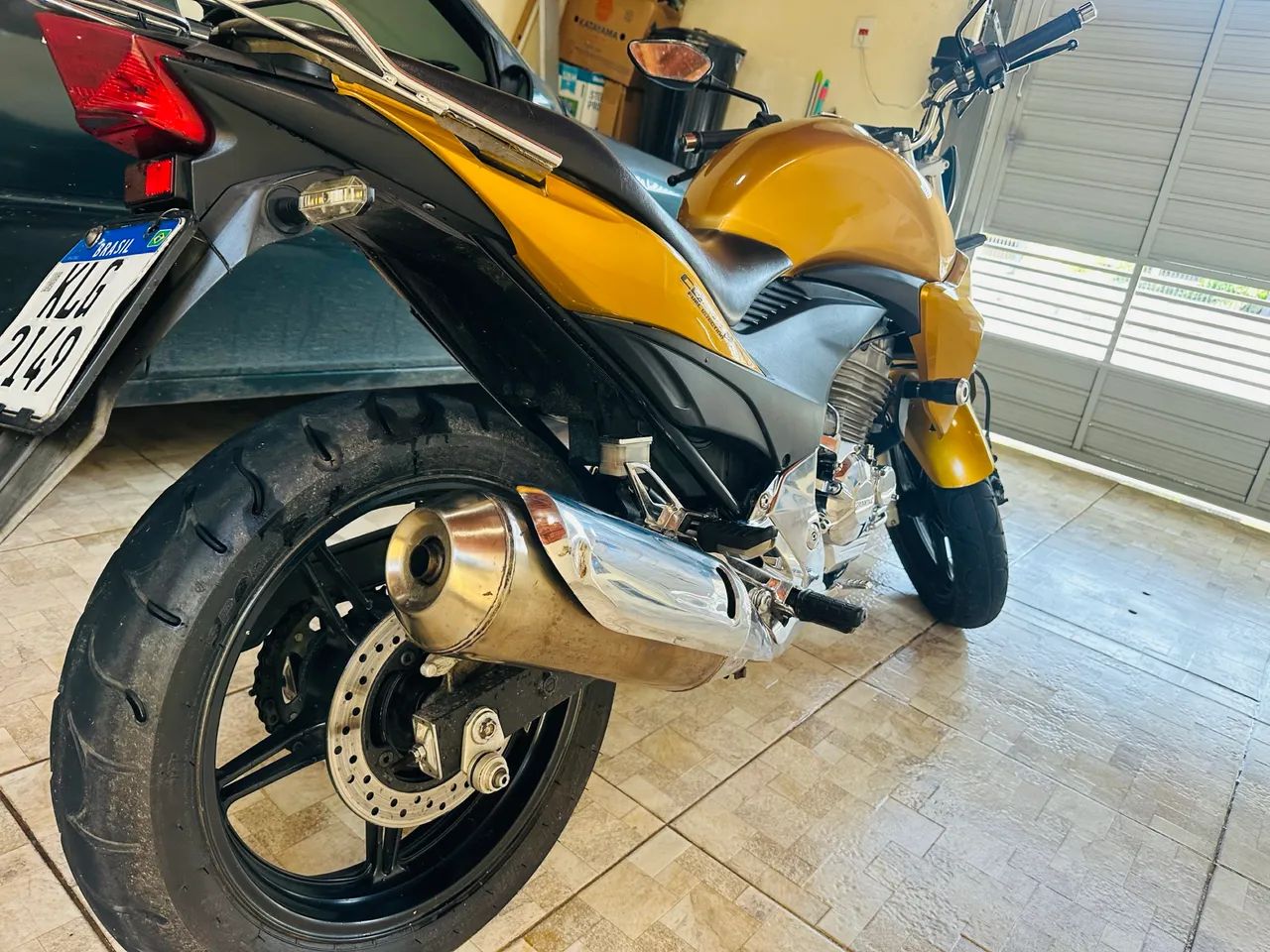 Venda ou troca cb 300 cromada  - Foto 2