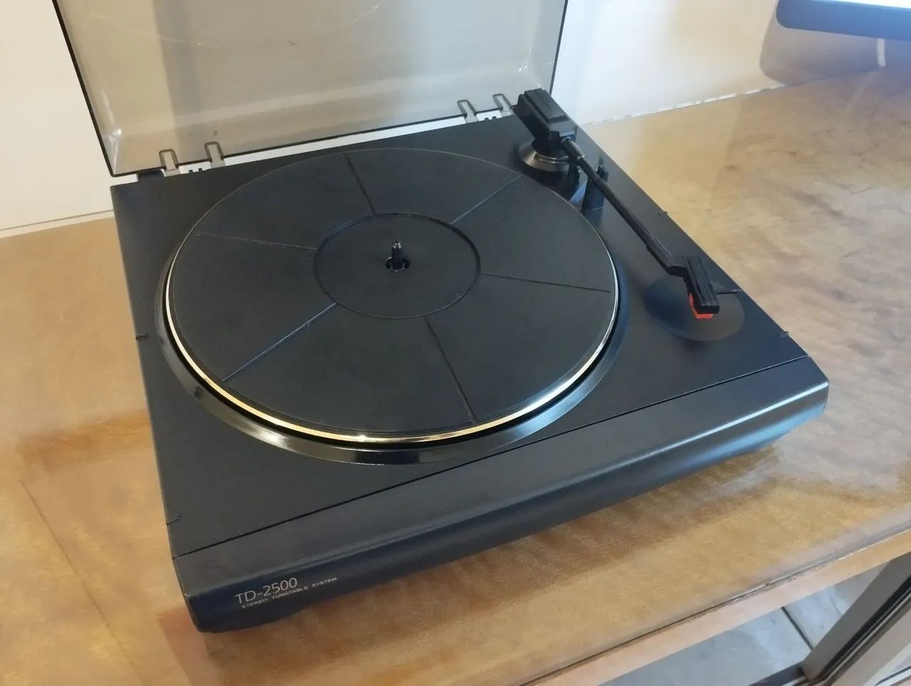 Toca Discos CCE TD-2500