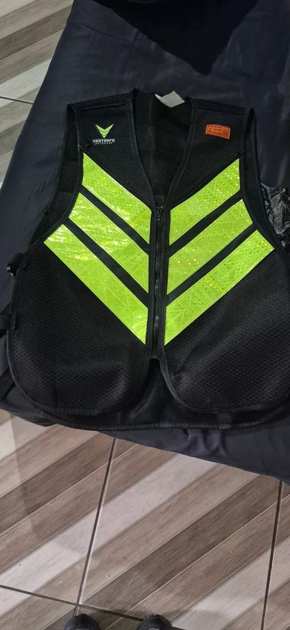 Colete de motoqueiro refletivo com bolso regulável