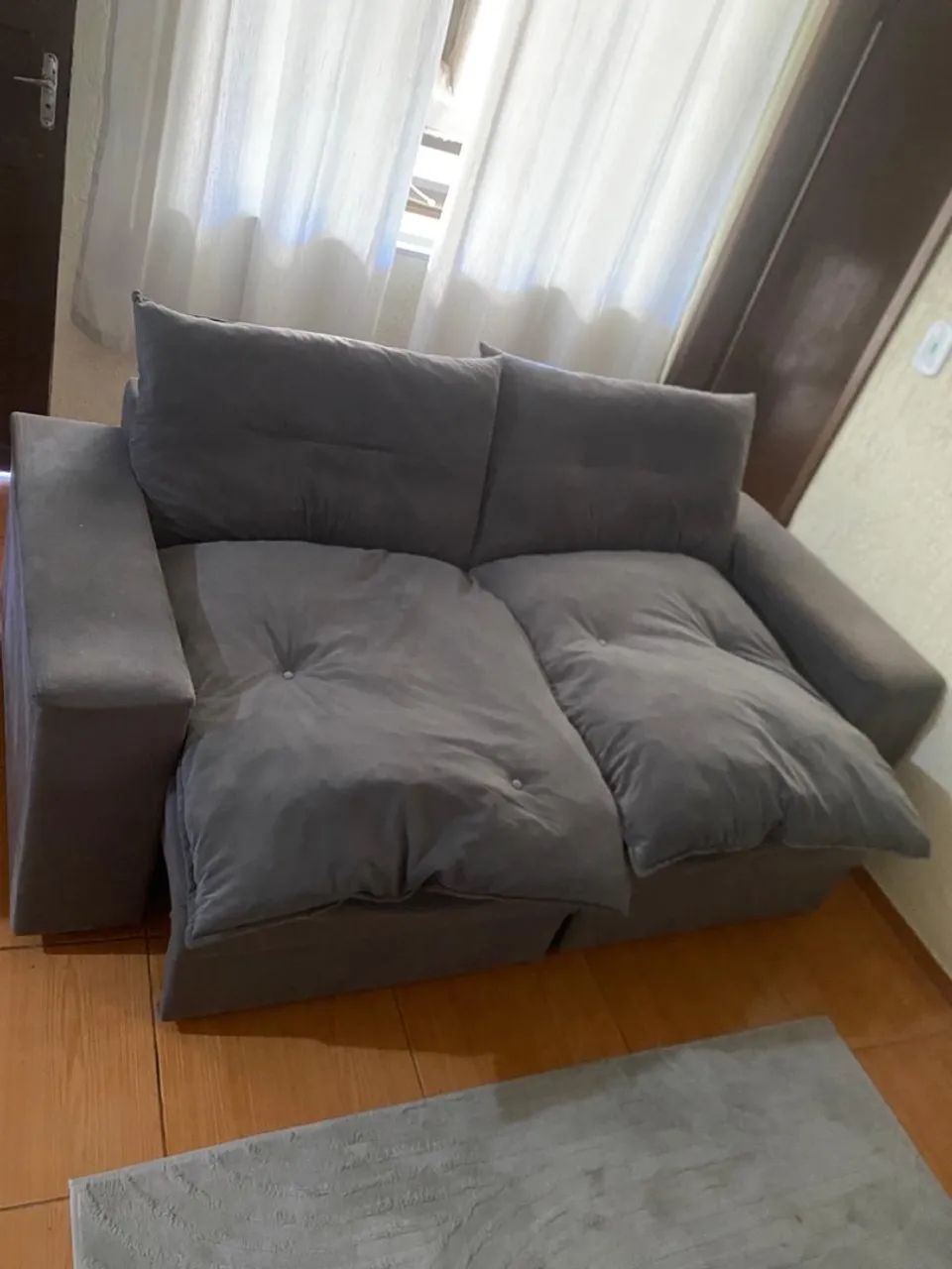 Sofá dois lugares 