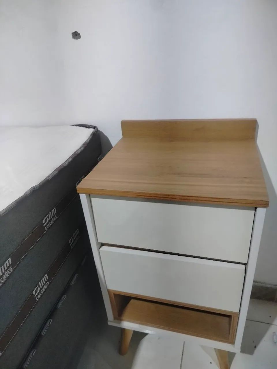 Móvel de Cabeceira 