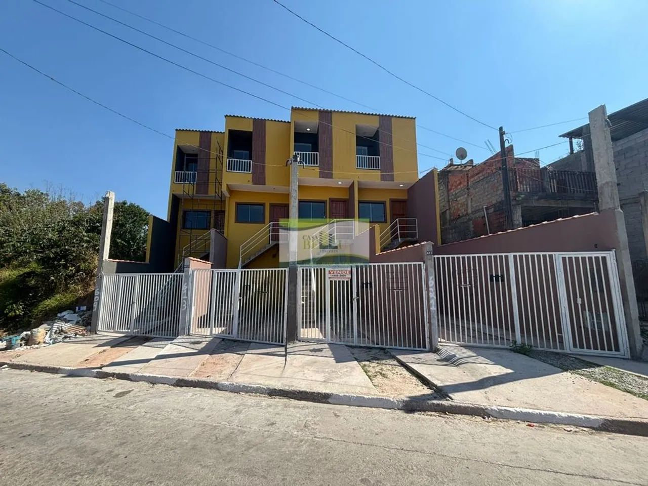 CASA À VENDA  ÓTIMA OPORTUNIDADE!