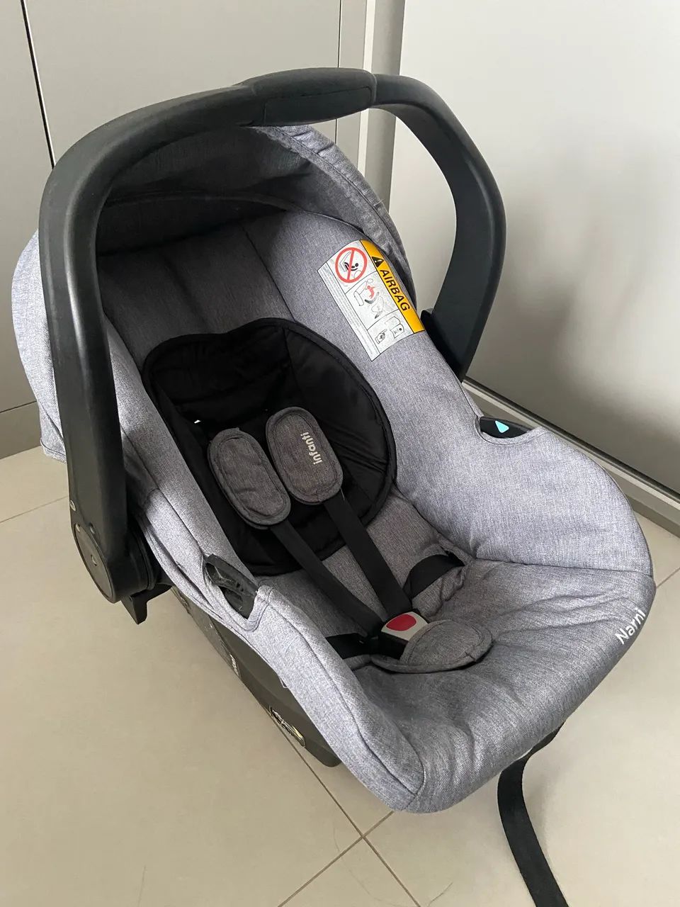 Carrinho de bebê com bebê conforto  - Foto 3