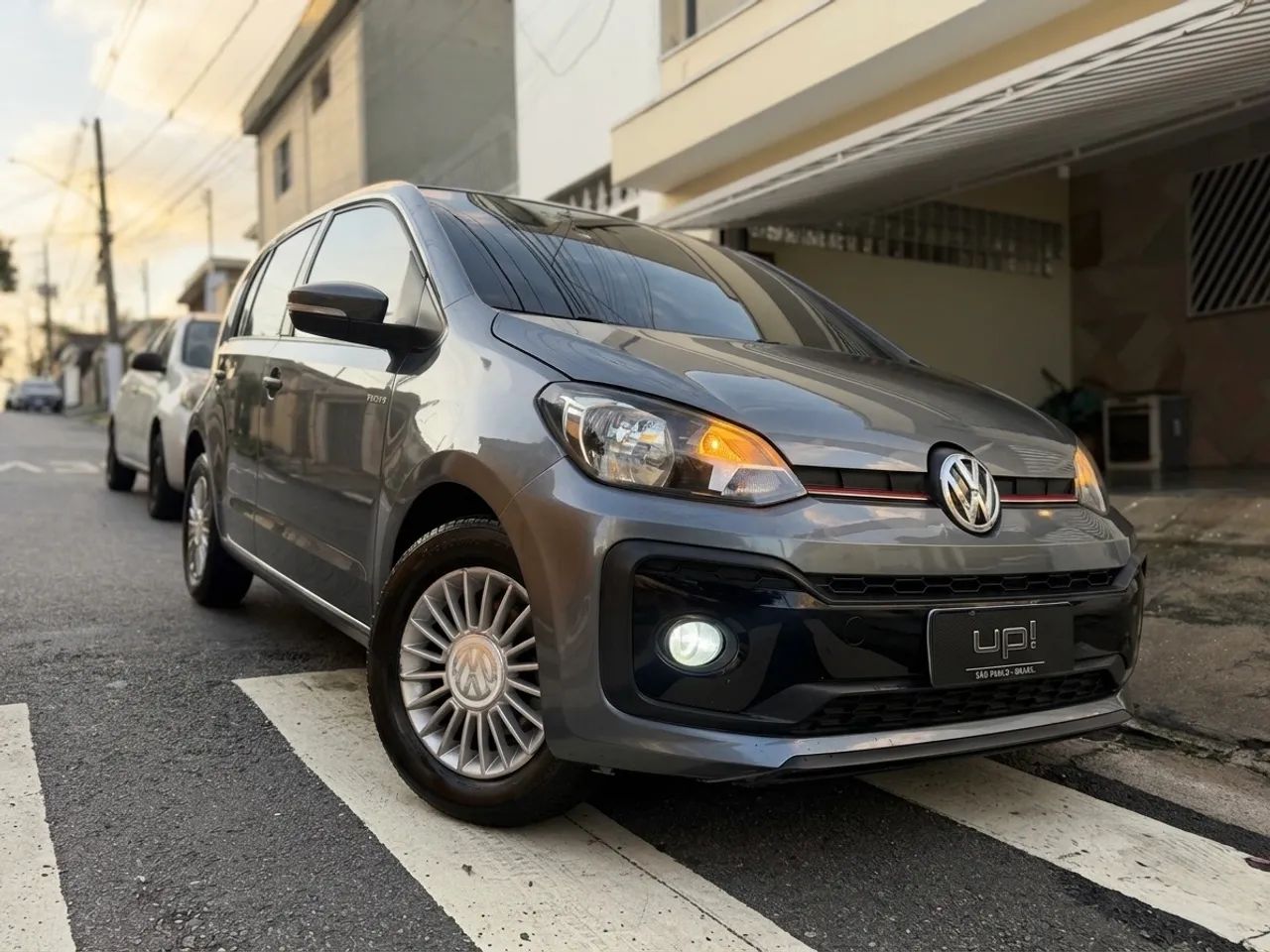 Volkswagen Up! 1.0 TOTAL FLEX 12V 5P 2017