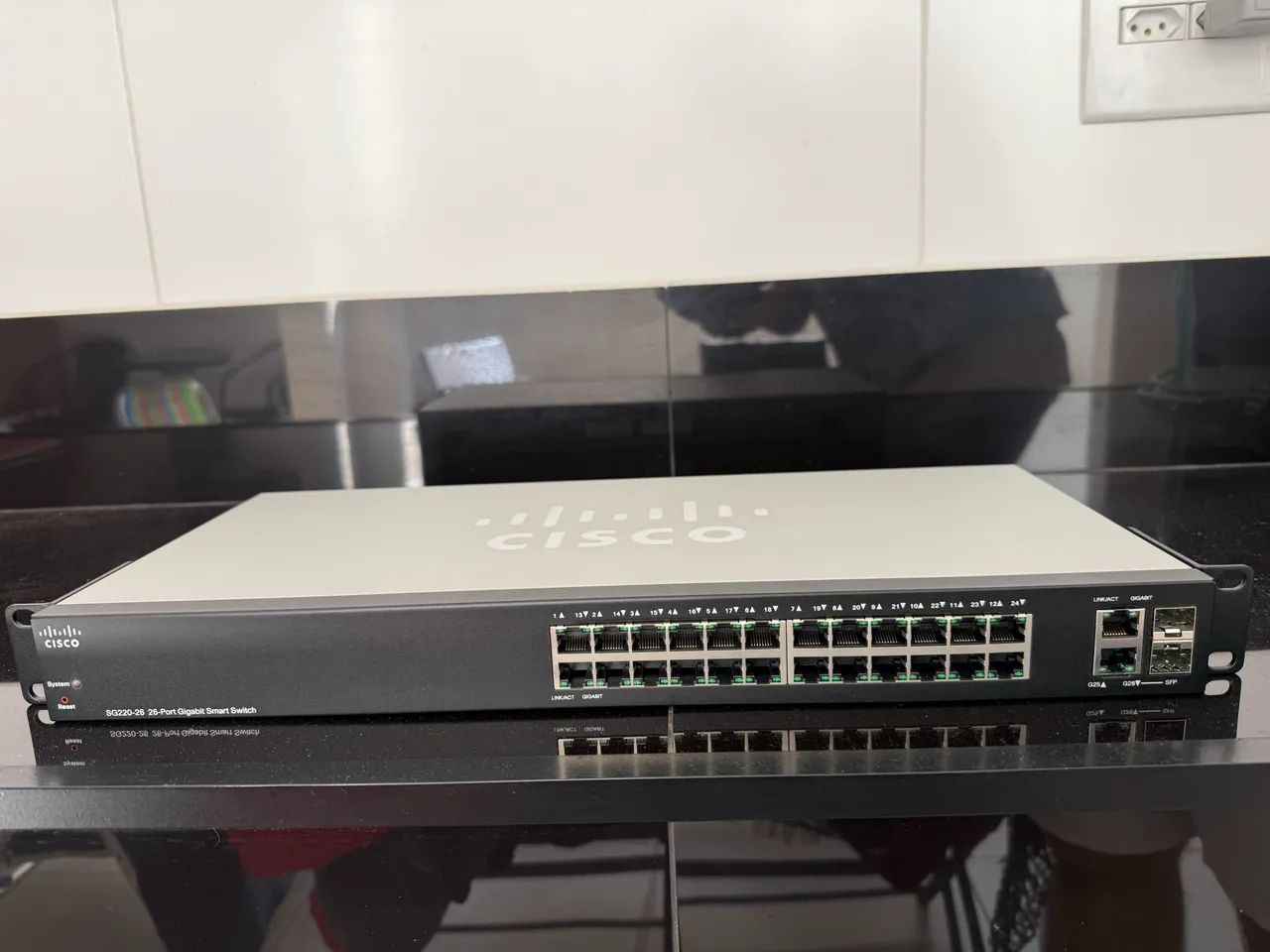 Switch Cisco Sg220-26p 26-port Fgigabit Poe Smart