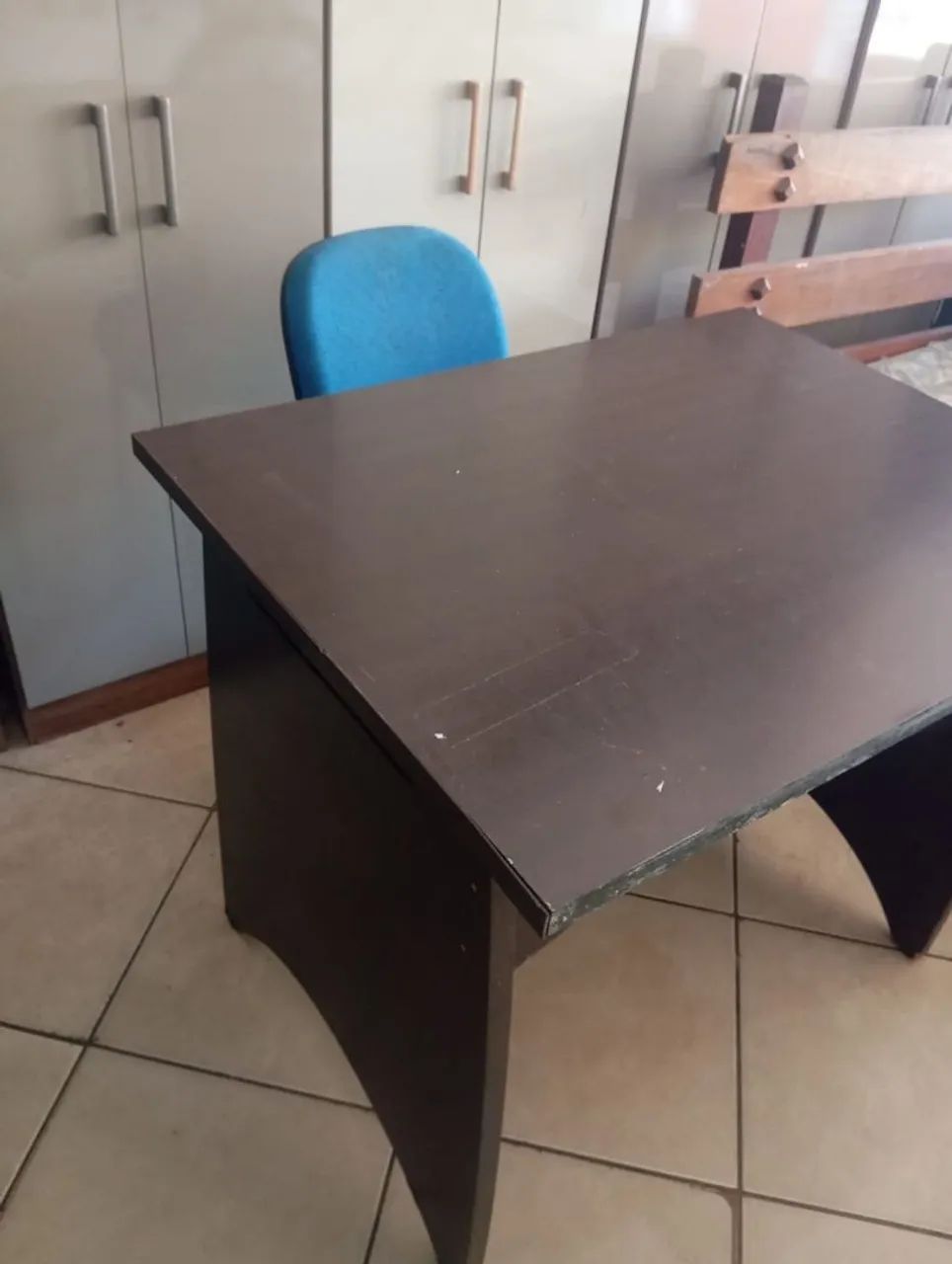 Mesa de escritório+ cadeira - Foto 3