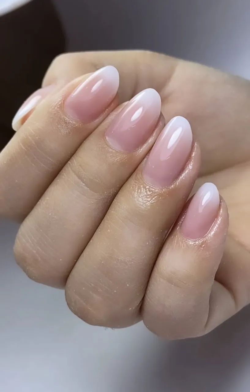 Cílios e unha de gel  - Foto 2