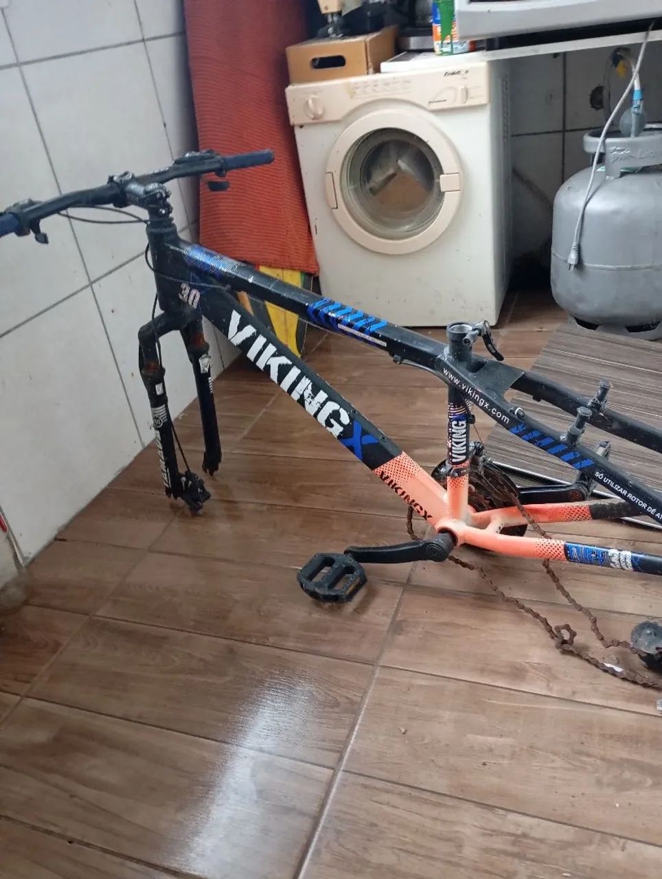 Quadro de bicicleta viking x tuff 30 em bom estado