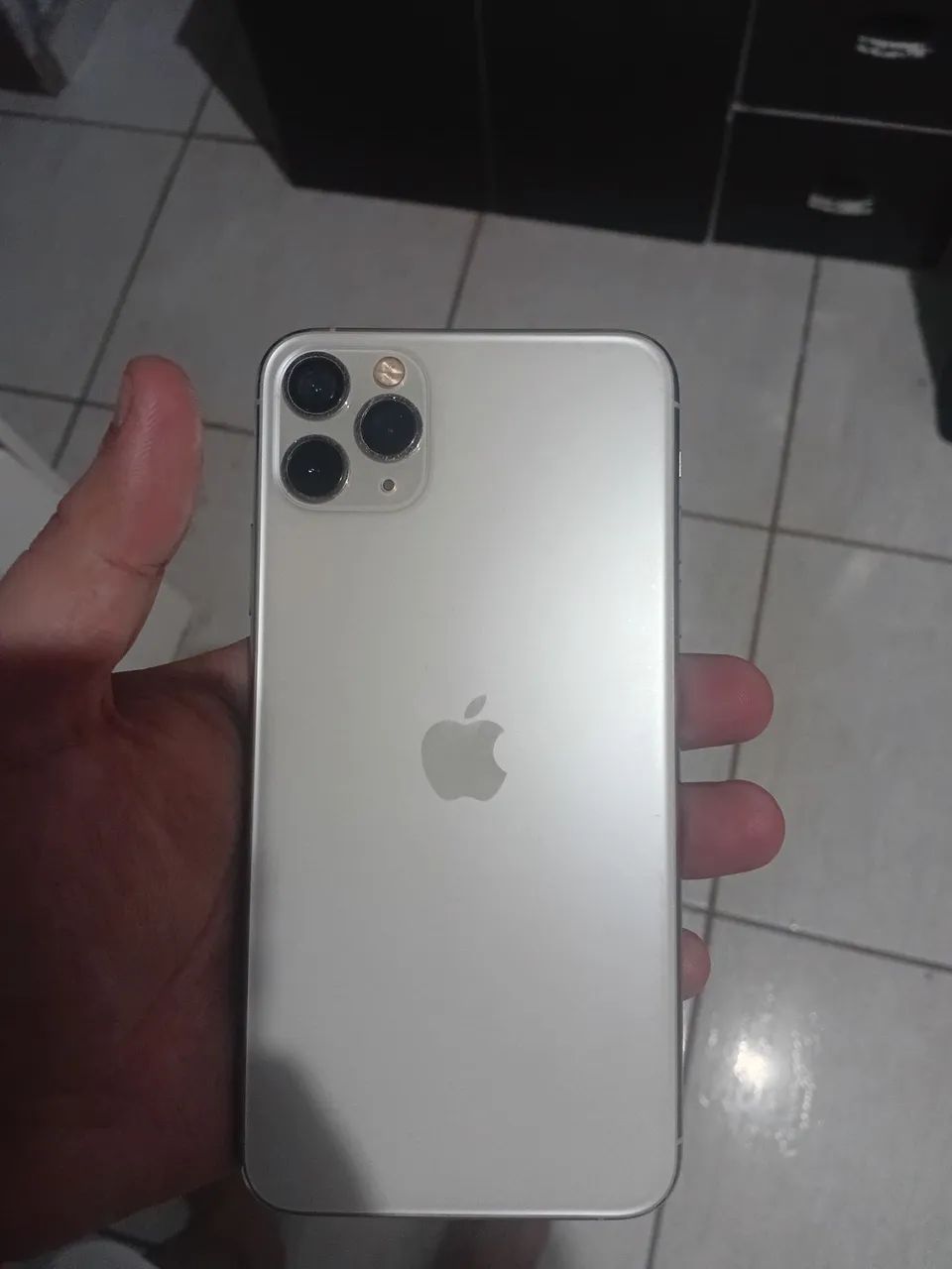 Vende-se iphone 11 pro max - Foto 2