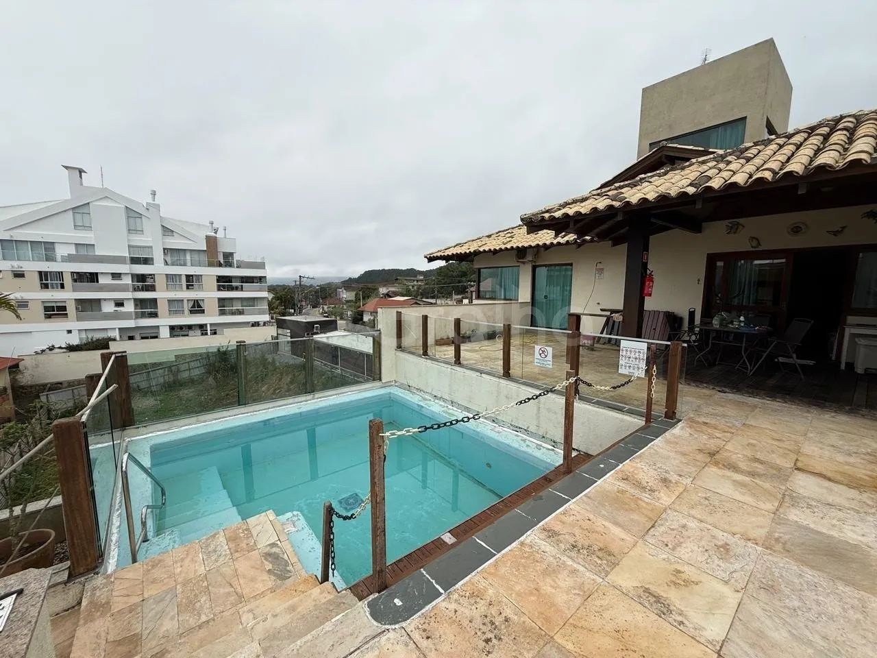 Pousada de 523 m², com 8 apartamentos e próxima à praia em Canasvieiras. - Foto 4