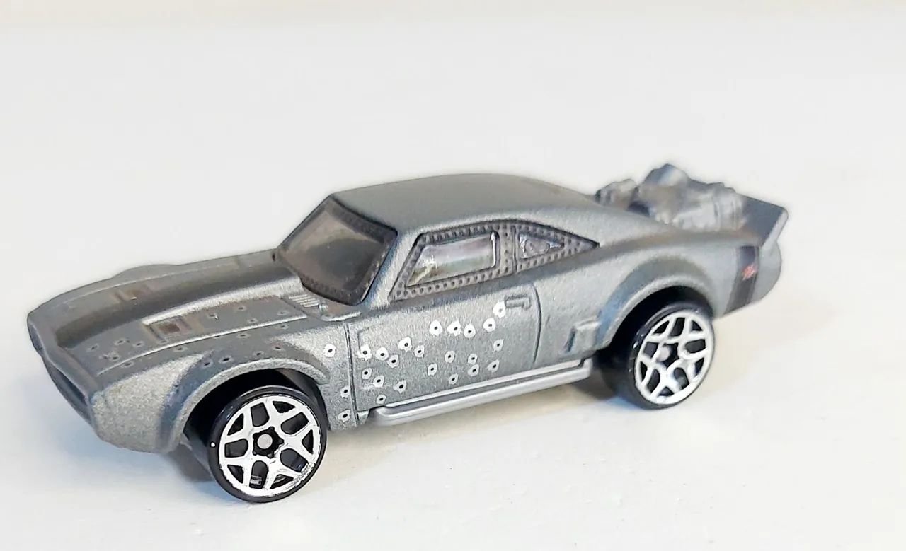 Hot Wheels Dodge Ice Charger Velozes e Furiosos 2017 original - Foto 3