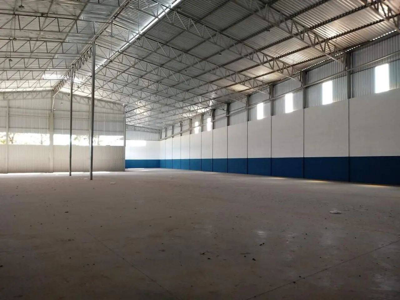Galpão para locação de 2500m² - 9 docas no bairro Chácara Cotia em Contagem - Foto 3