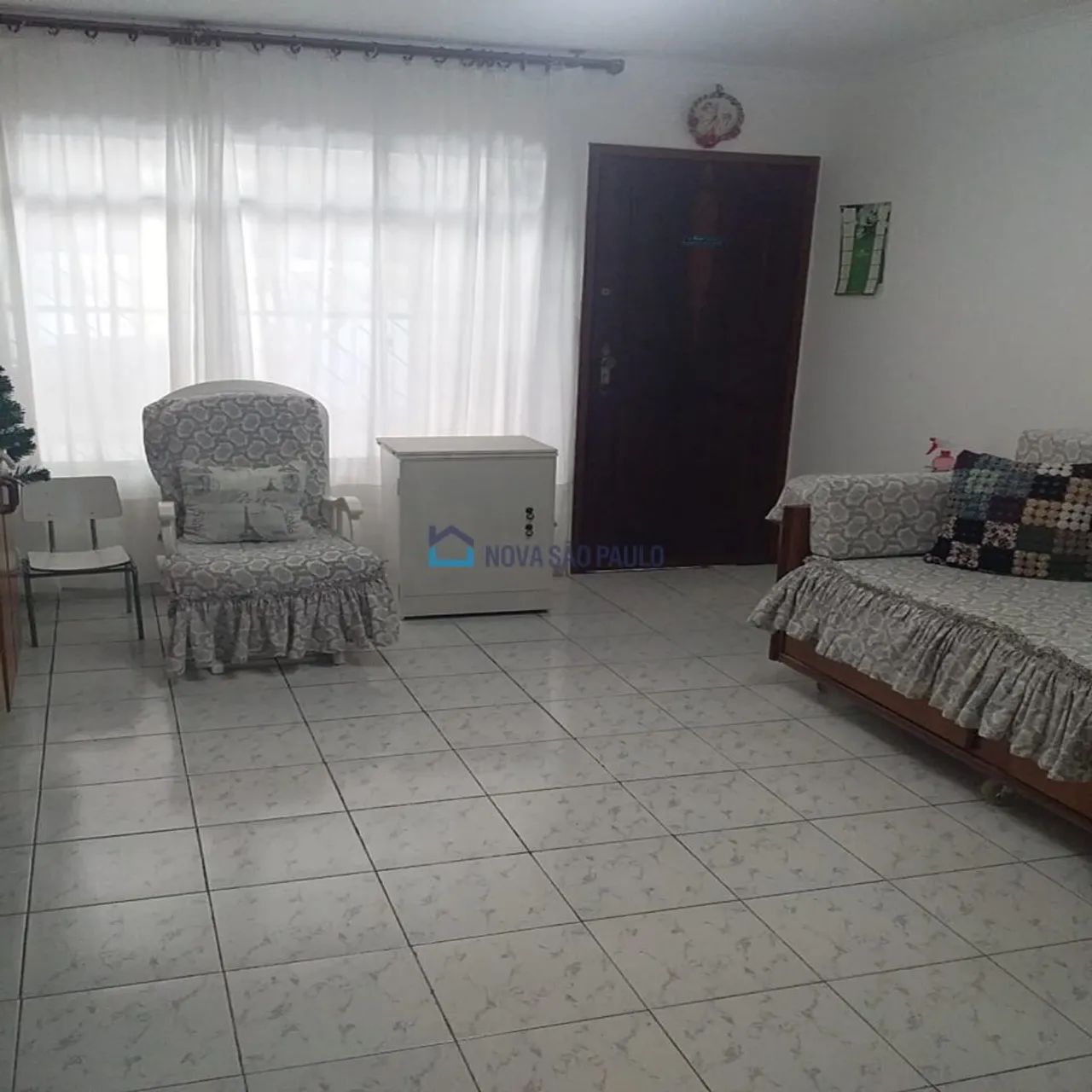 SOBRADO 2 SUÍTES E 1 VAGA - SAÚDE - Foto 2