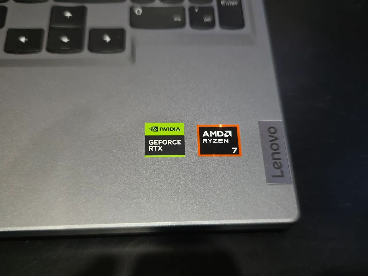 Notebook Legion Slim 5 - Ryzen 7 8845HS / Rtx4060 / 16Gb RAM / 512GB SSD - Foto 2
