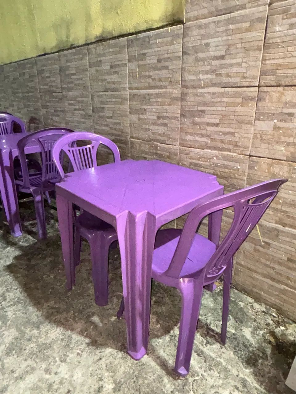 3 PARES DE MESA DE PLÁSTICO ROXA