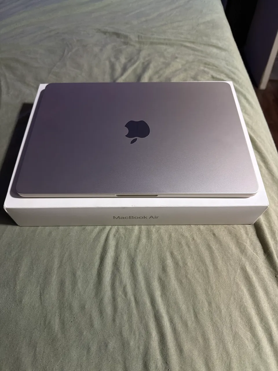 MacBook Air 15,3 M3 | 8GB RAM | 512GB SSD | Cinza-Espacial