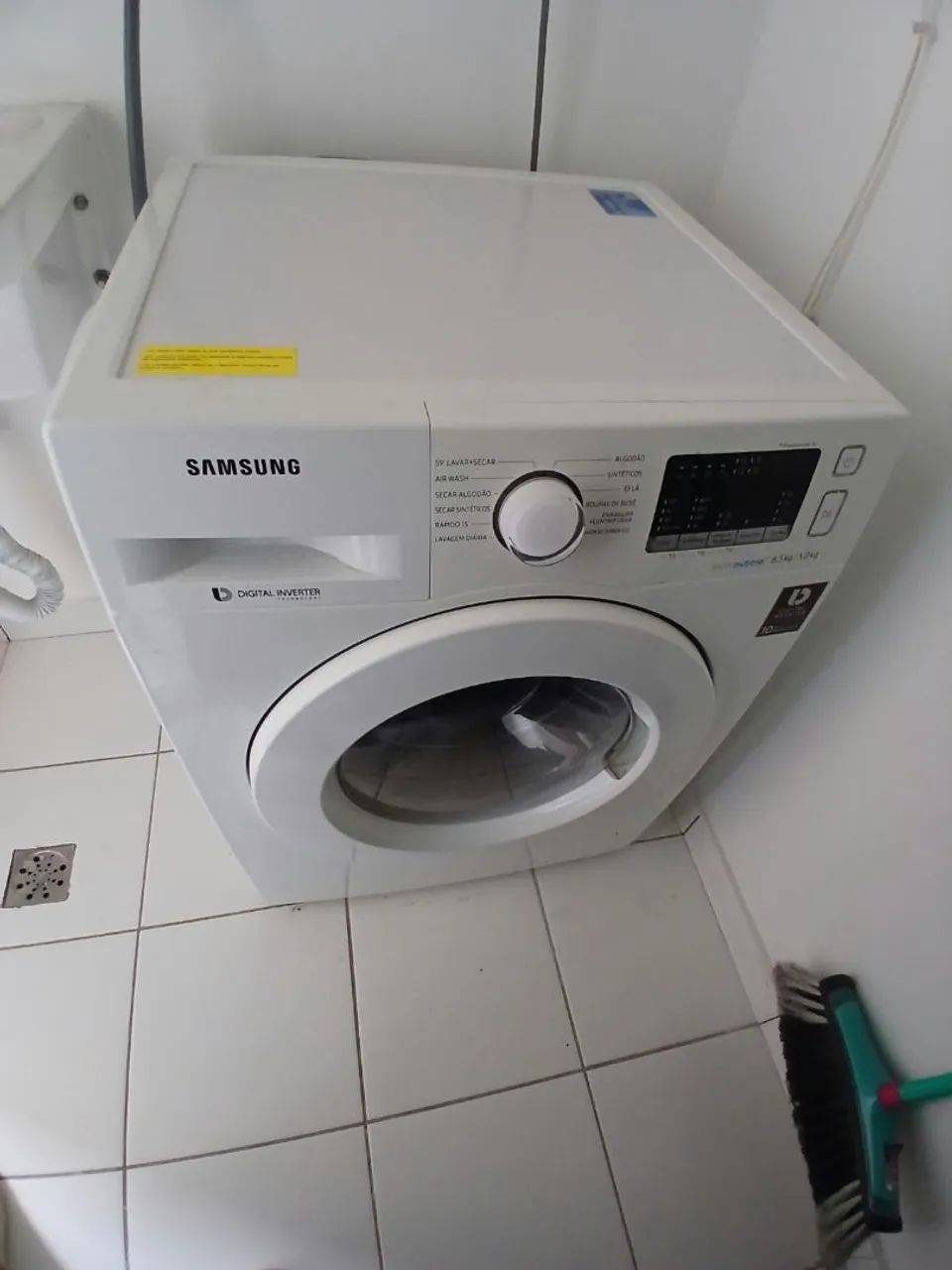 Máquina lava e seca 