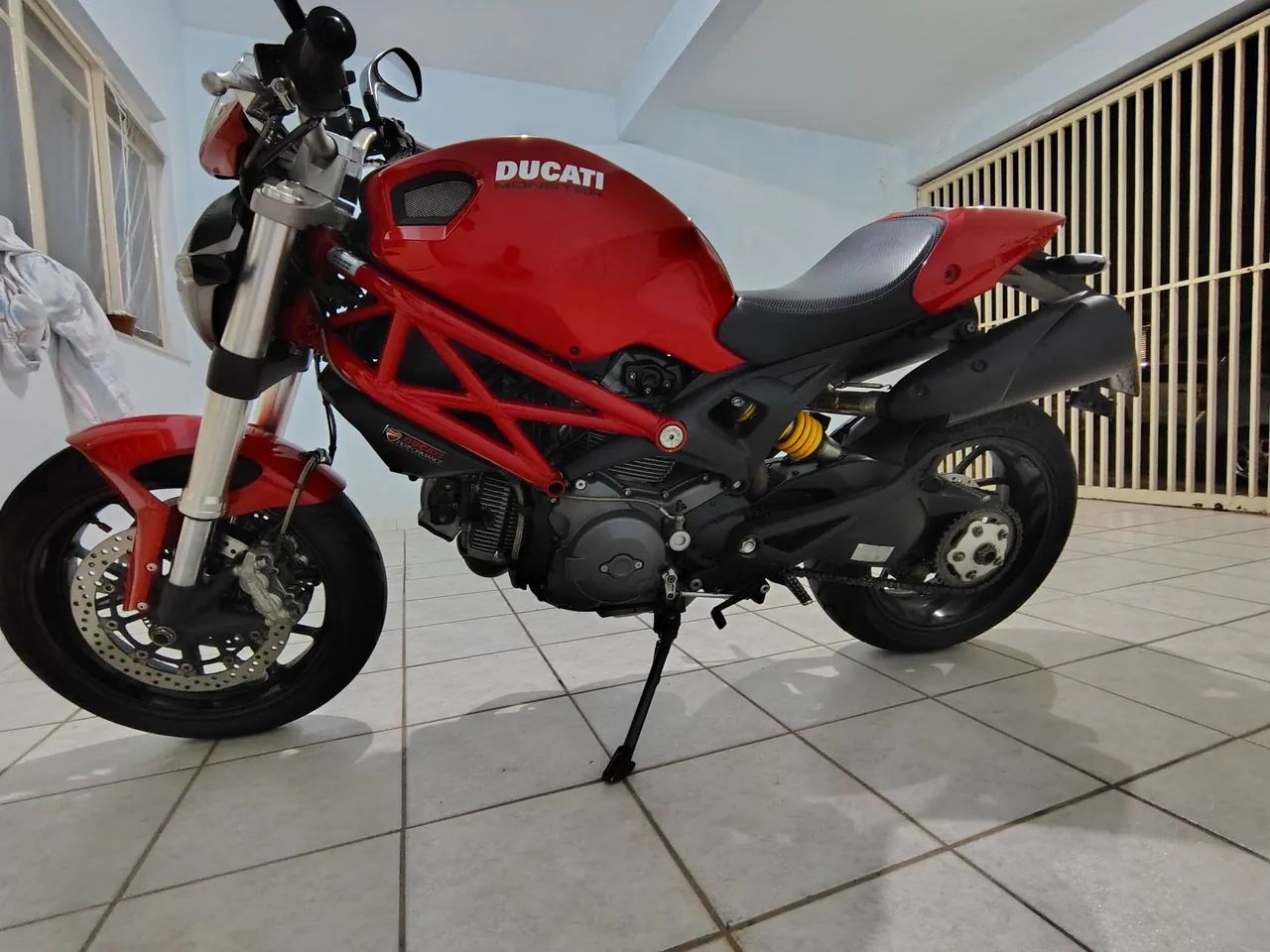 Ducati Monster 796 - Foto 5