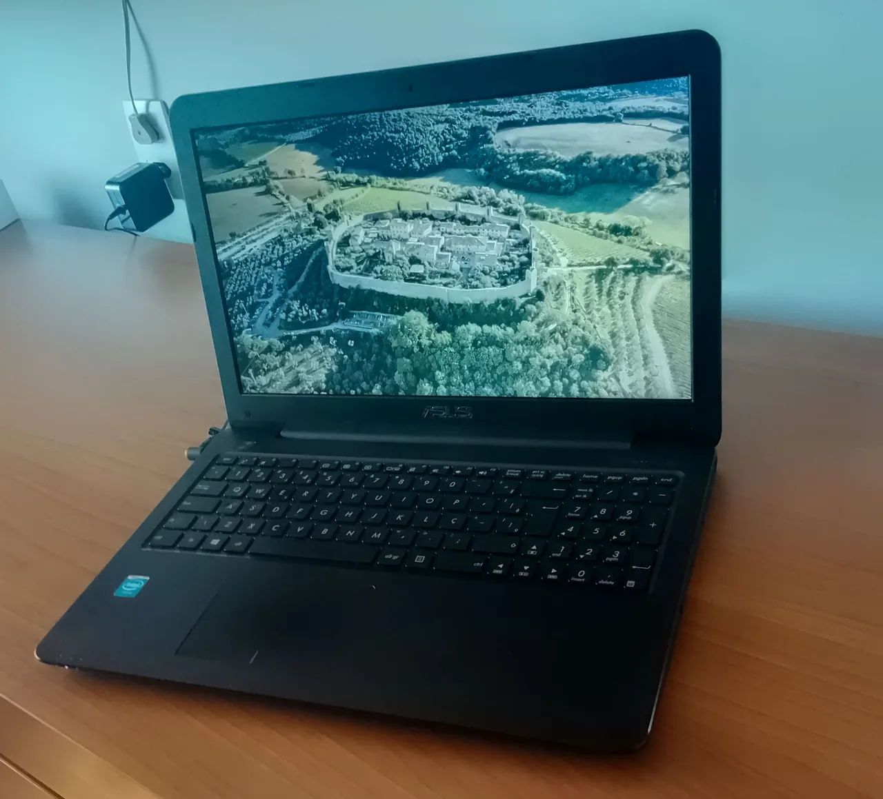 Notebook Asus 8gb Ram, SSD, 358gb, Win11  - Foto 2