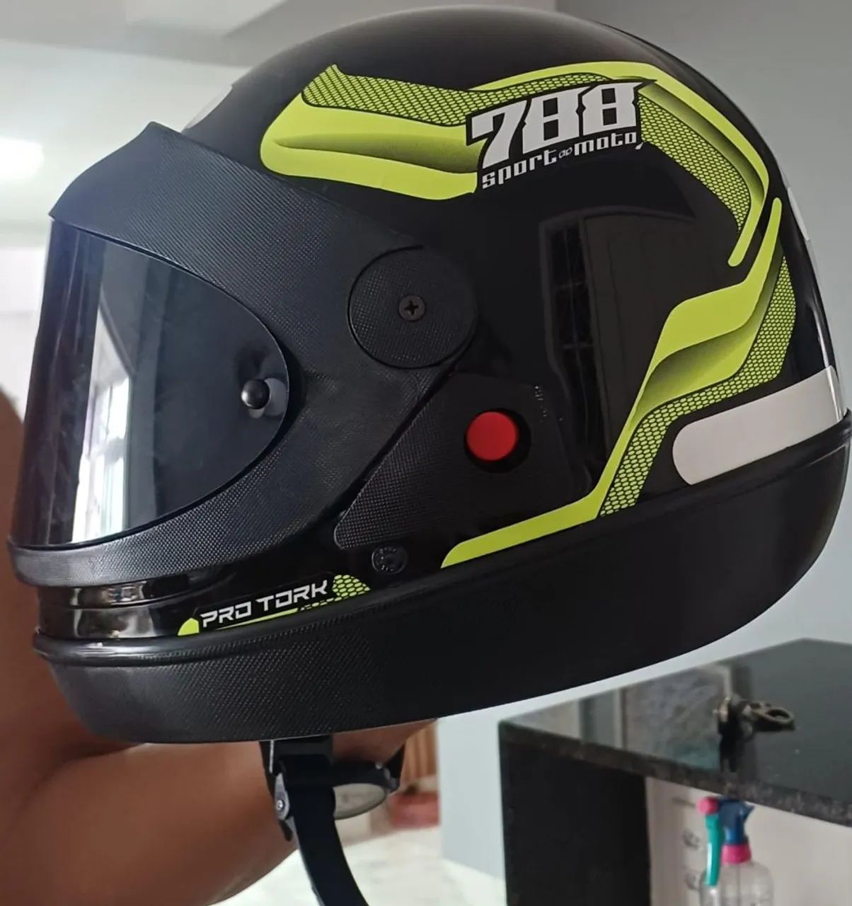 Capacete