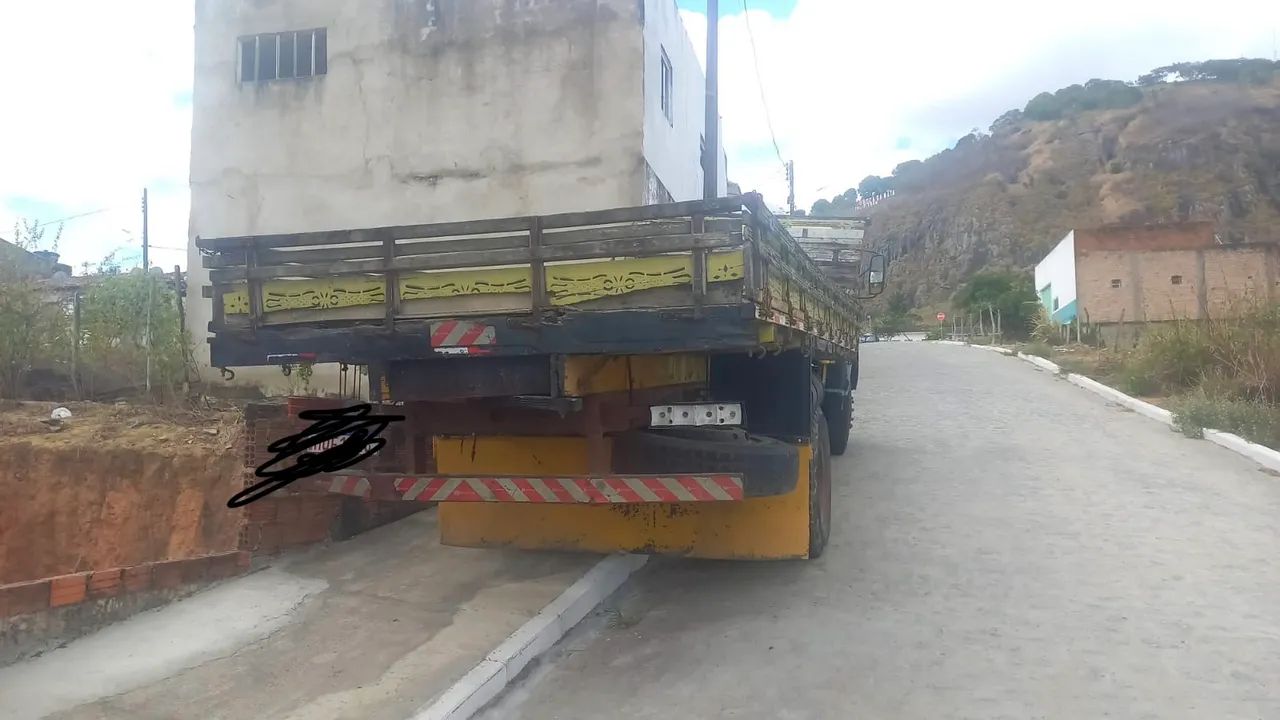 Caminhão carroceria  - Foto 7