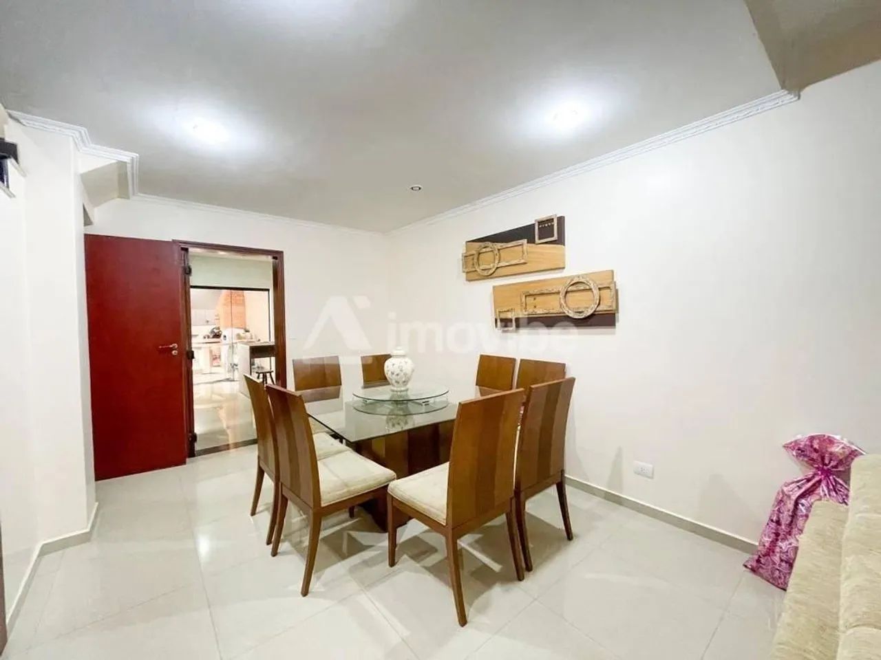 Sobrado à Venda 207,47m² de Construção | 03 Dormitórios, Suíte com Hidromassagem e Área Go - Foto 4