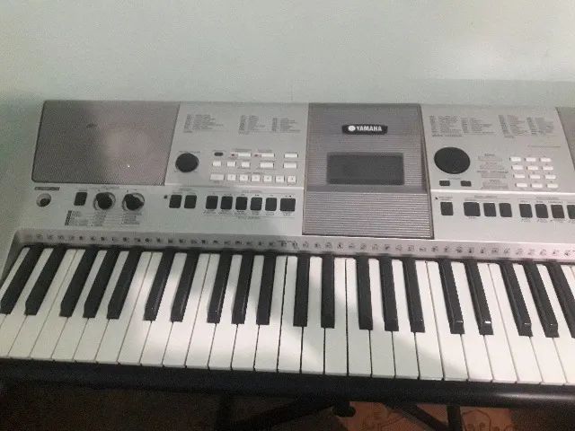 teclado yamaha psr E413 - Foto 2