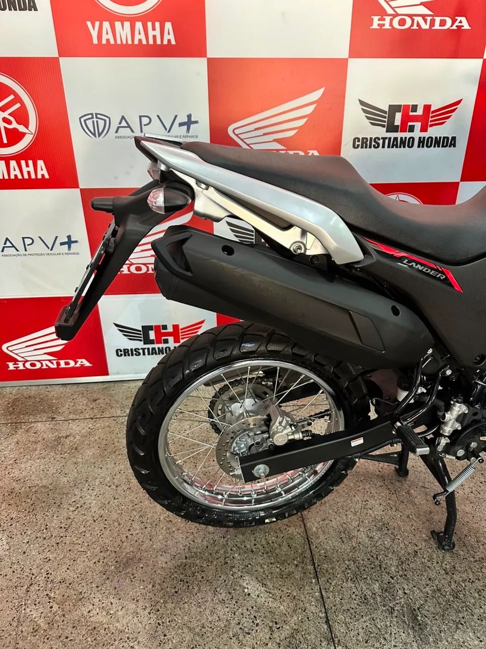 LANDER 250 CONNECTED 26.26 - Foto 4