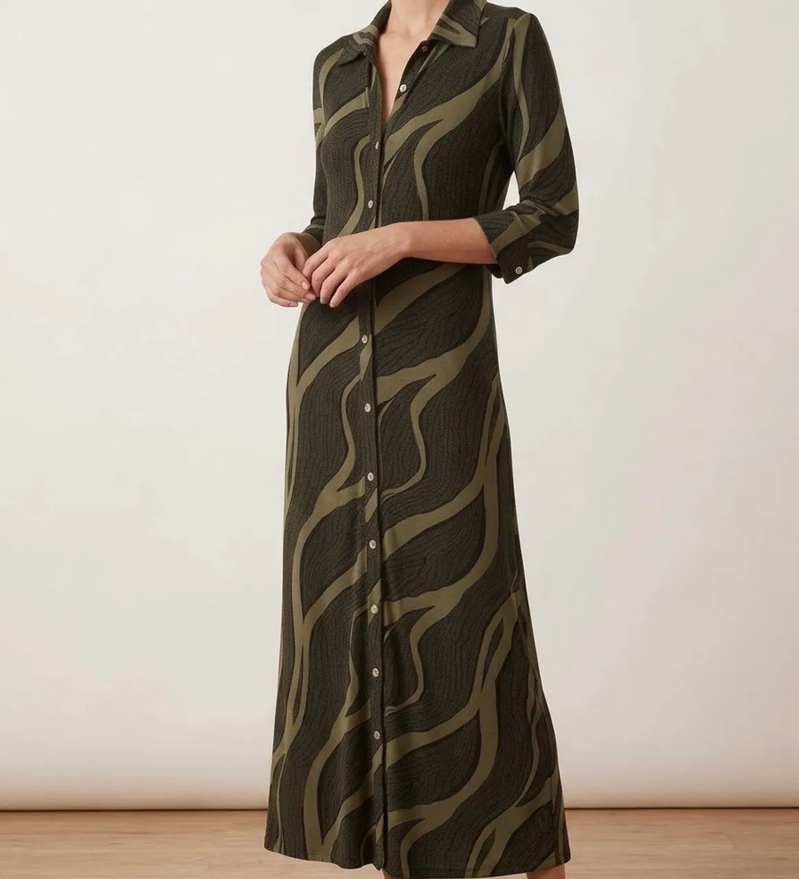 Vestido longo com botões 