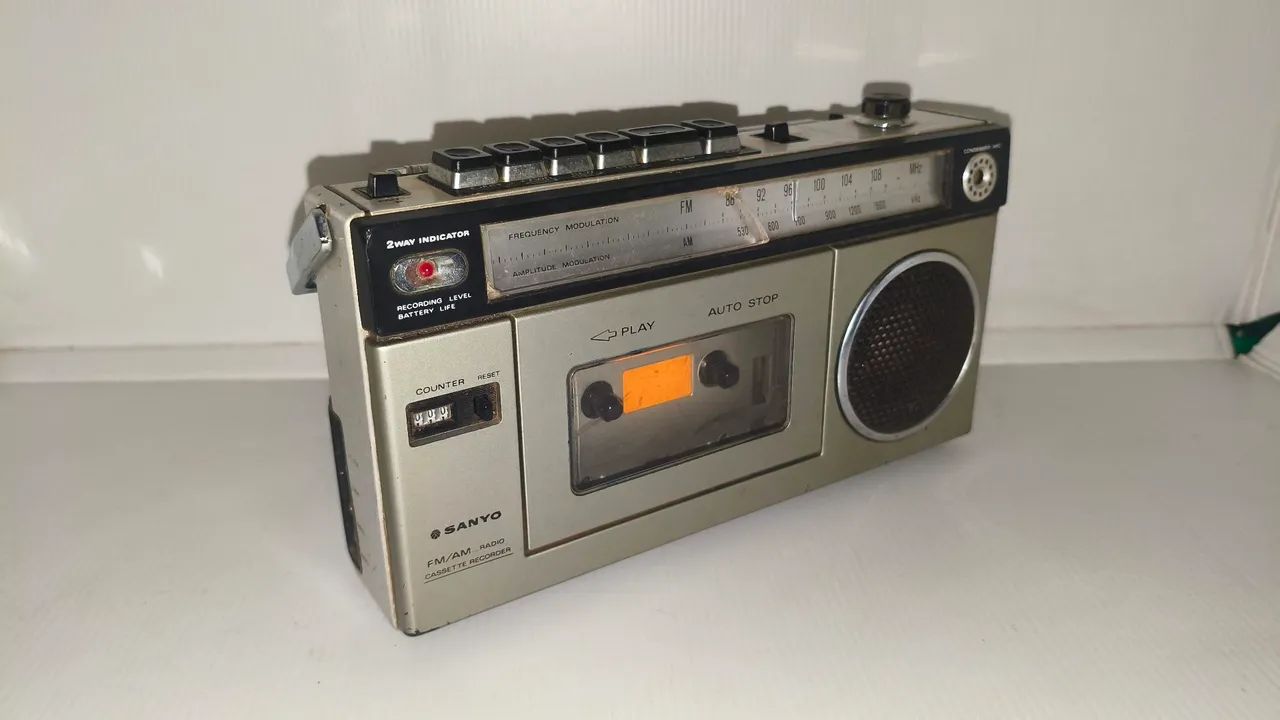 RADIO SANYO M1700F NO ESTADO - Foto 4