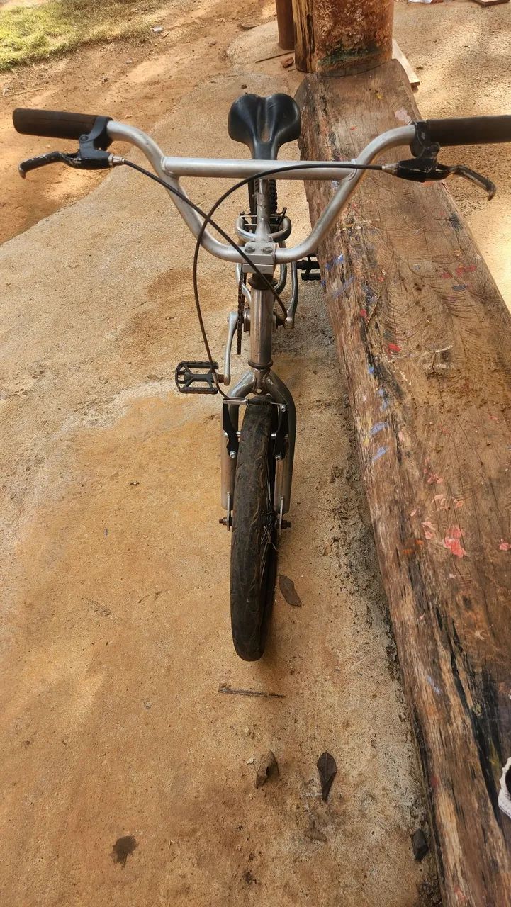 Bicicleta Aro 20 Cromada  - Foto 4