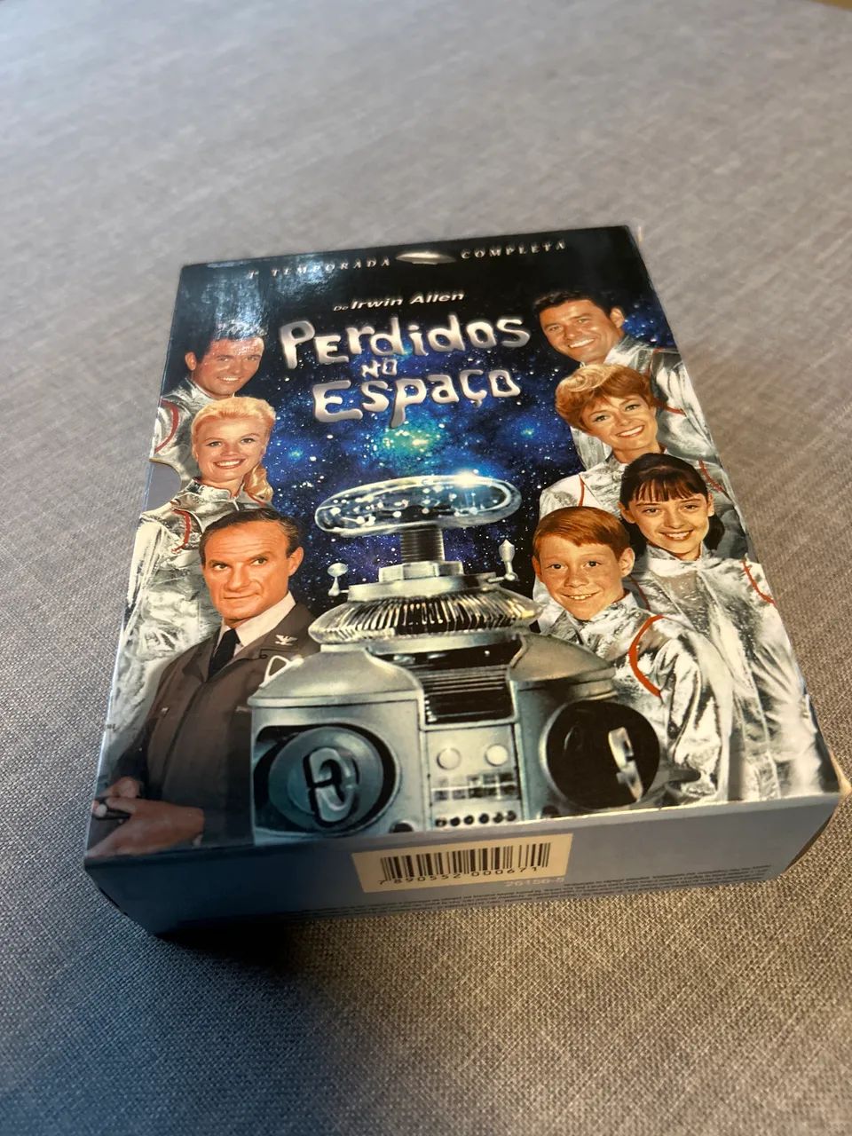 DVD- Perdidos no Espaço- 1 temporada - 29 episódios- 8 dvds 
