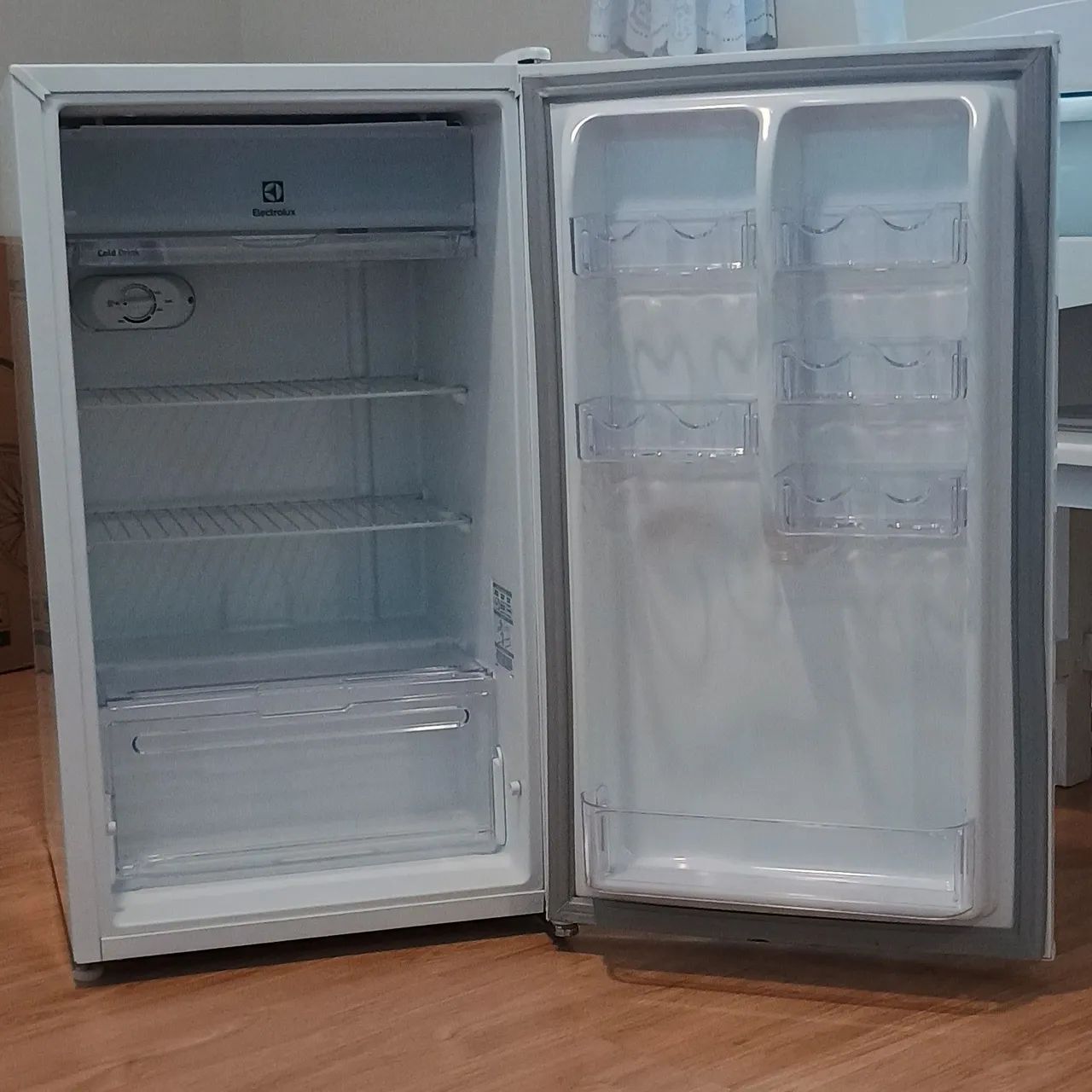 Frigobar Electrolux RE120 litros - Foto 2