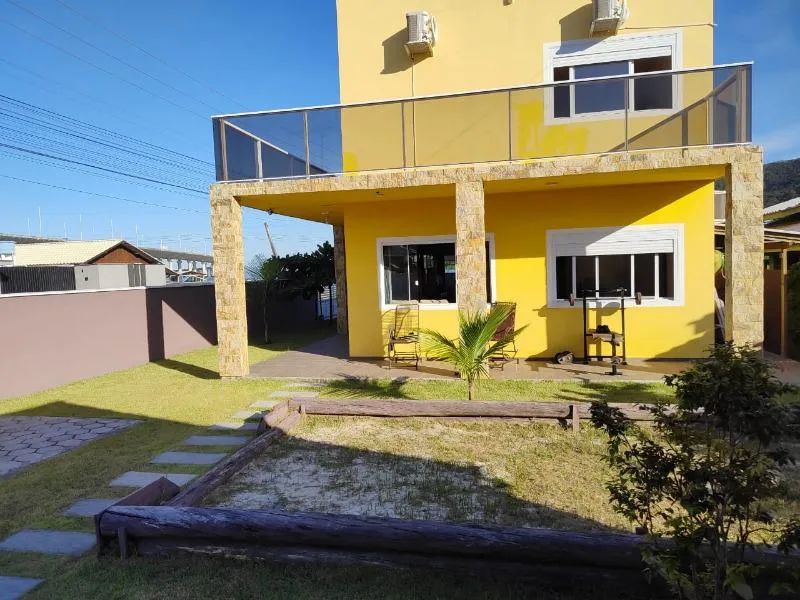 CASA RESIDENCIAL em Laguna - Santa Catarina,