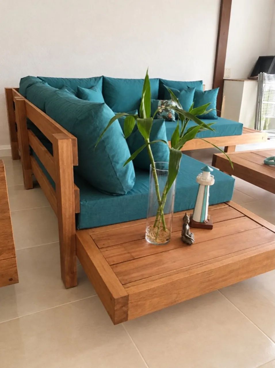 Sofá modular em madeira maciça  - Foto 5