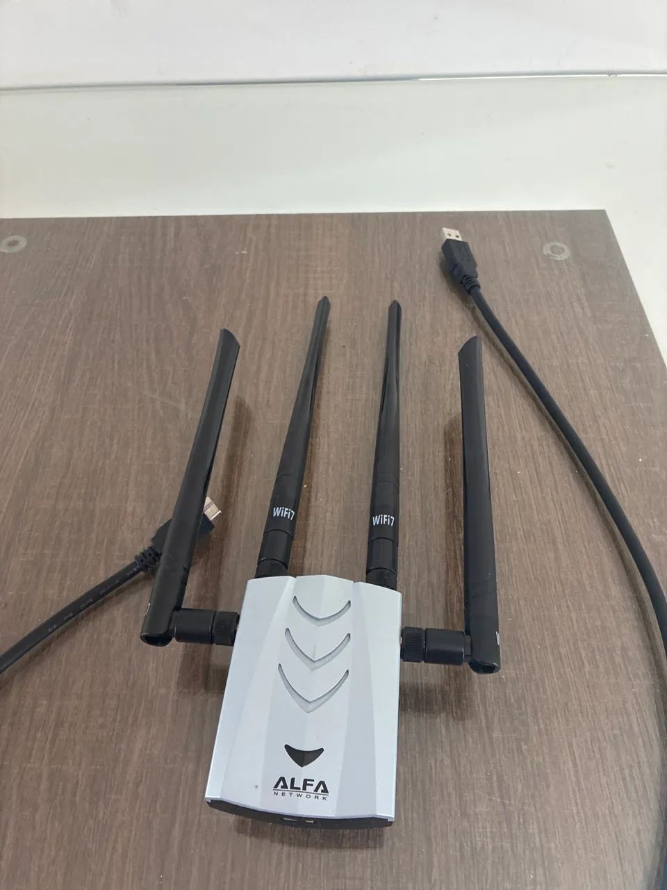 Adaptador wifi awus 1900 Alfa network