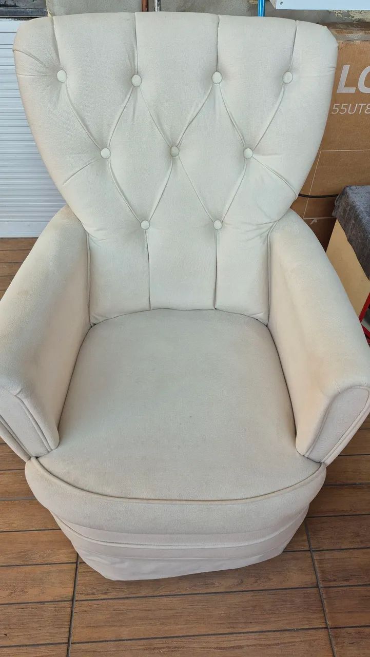 Vendo cadeira de amamentação  - Foto 3