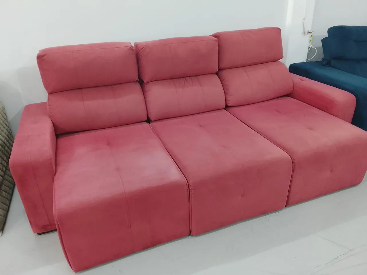 Sofá retrátil e reclinável medindo 2.50 - Foto 4
