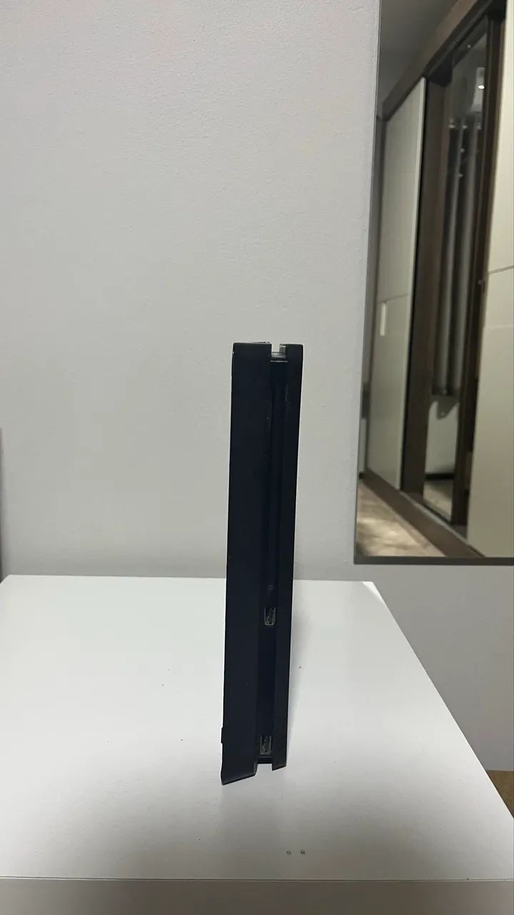 PS4 SLIM 1TB - Foto 3