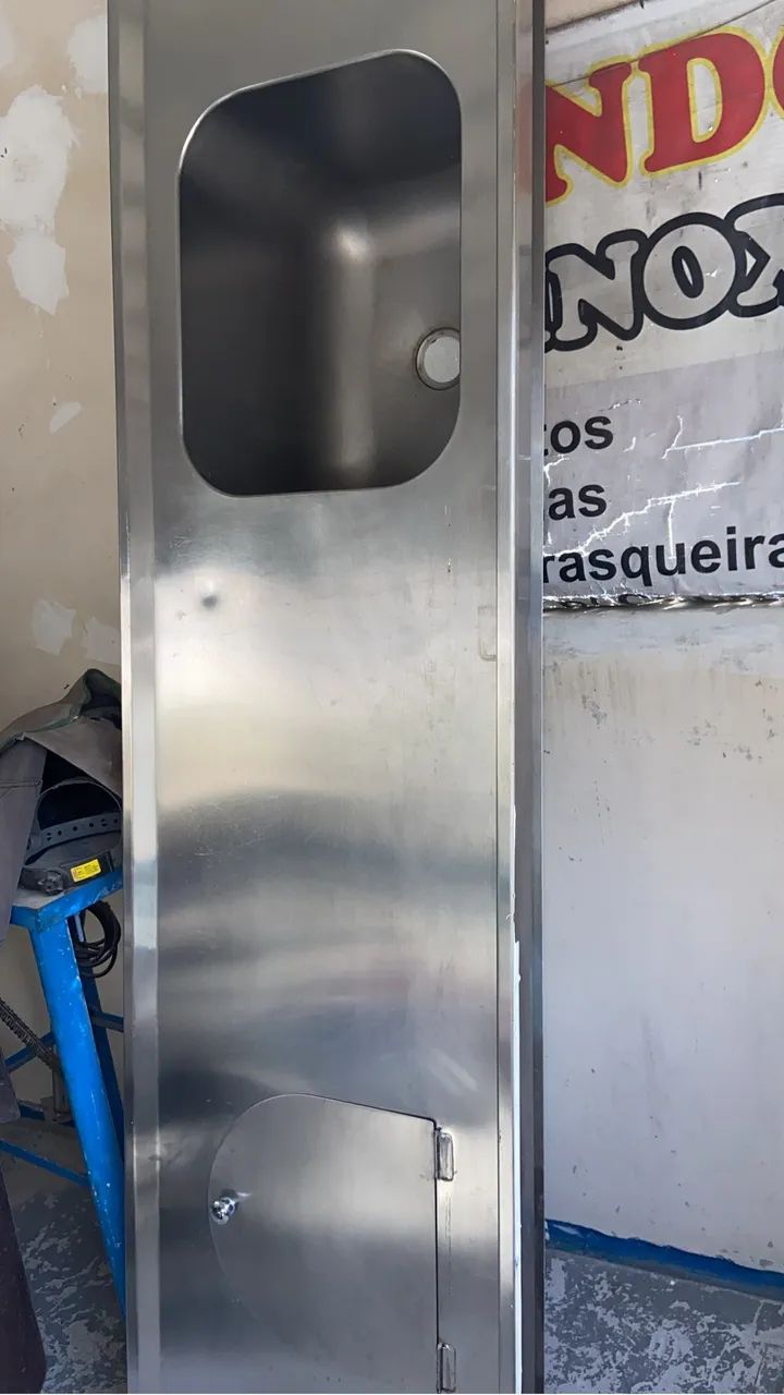 Tampo de inox com Cuba grande ê reservatório lavatório 