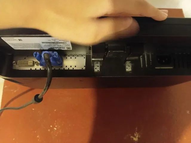 munito 60hz com todos os cabos. Venda rapida - Foto 2