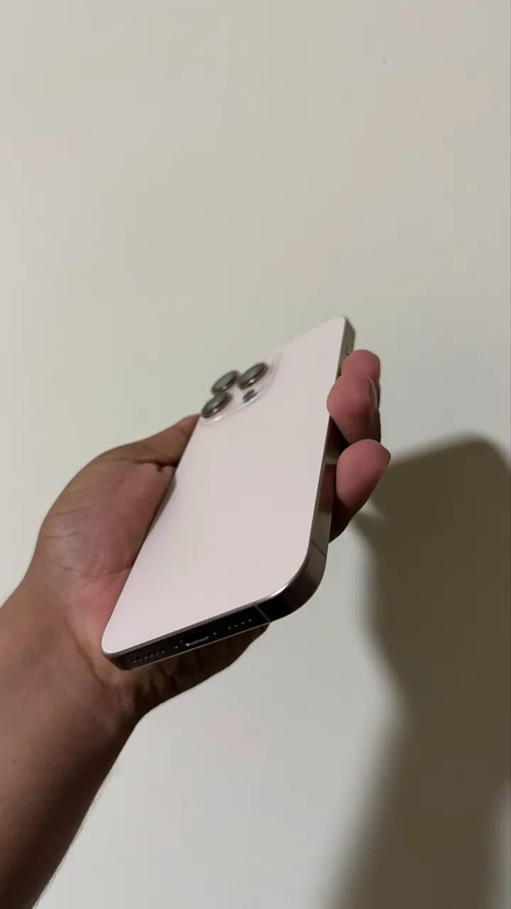 IPhone 16 Pro Max - Foto 2