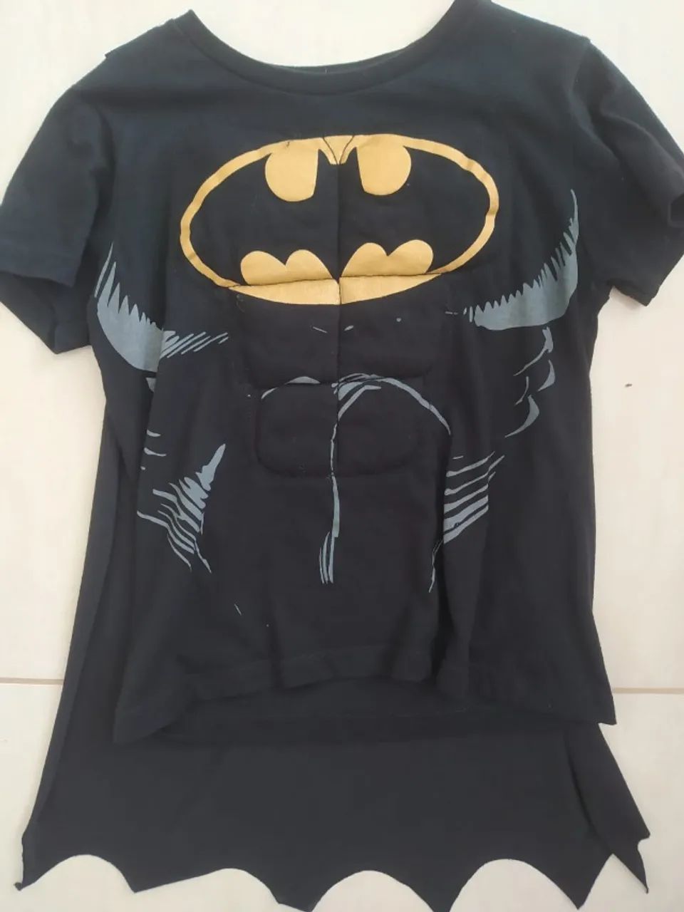 Fantasia do Batman (Camisa com Capa ) - 04 a 06 anos