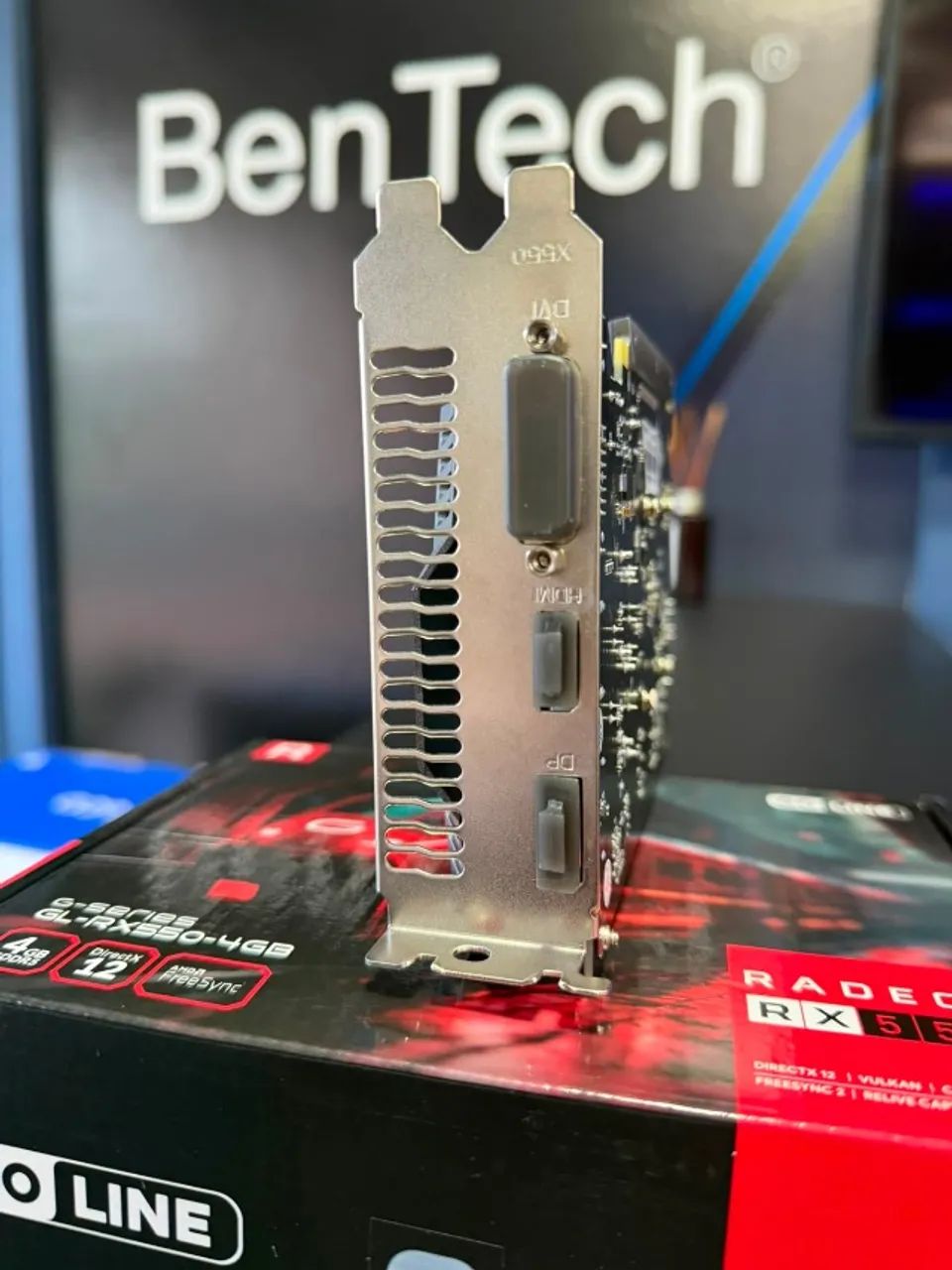 Placa de Video RX 550 4gb NOVA - Foto 5