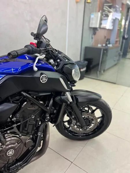 YAMAHA MT07 ABS 2024 - Foto 4