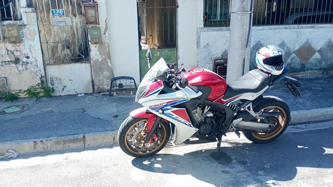 CBR 650F 2017/2017, manual e chave reserva