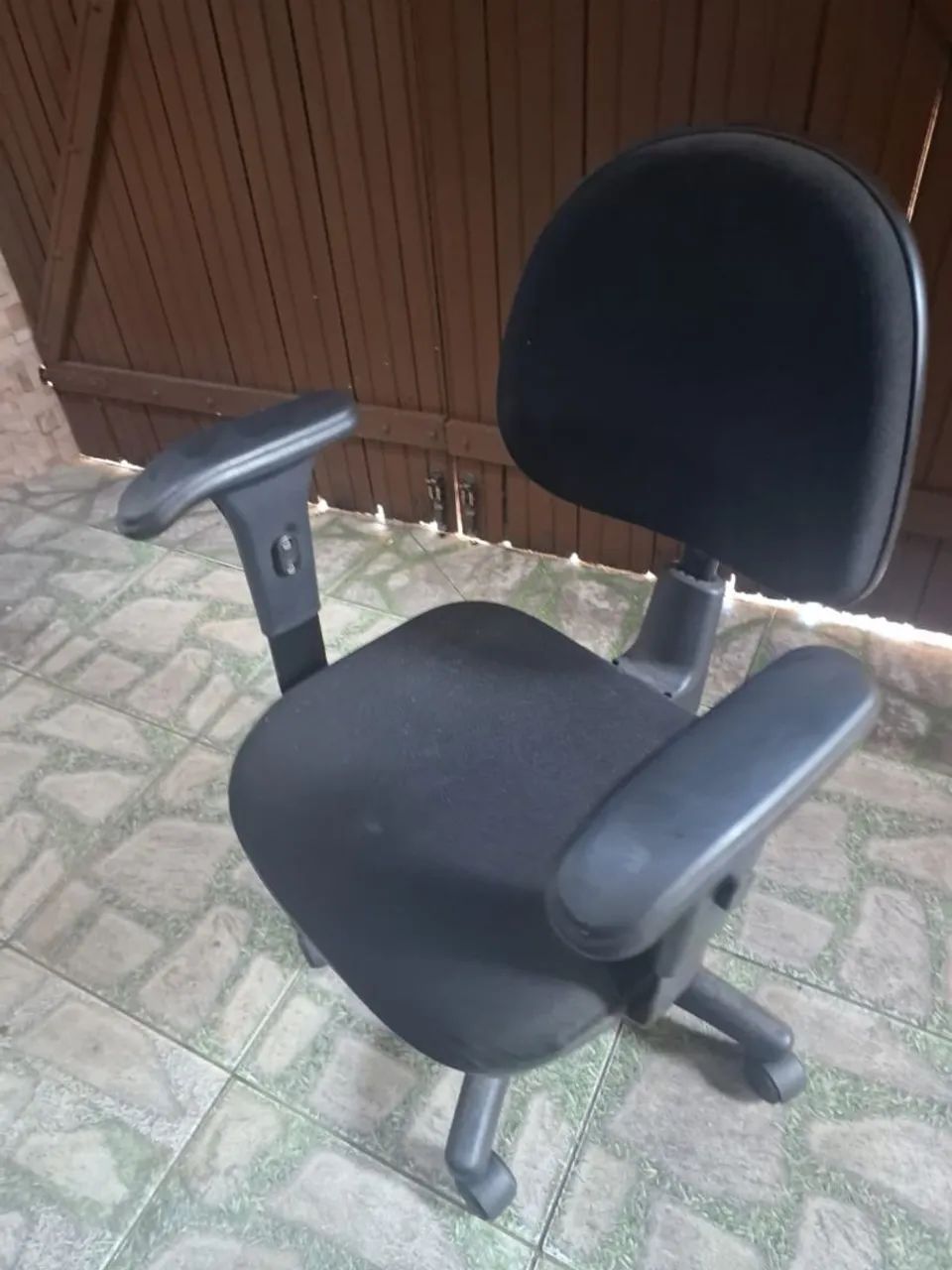 Cadeira de escritório.