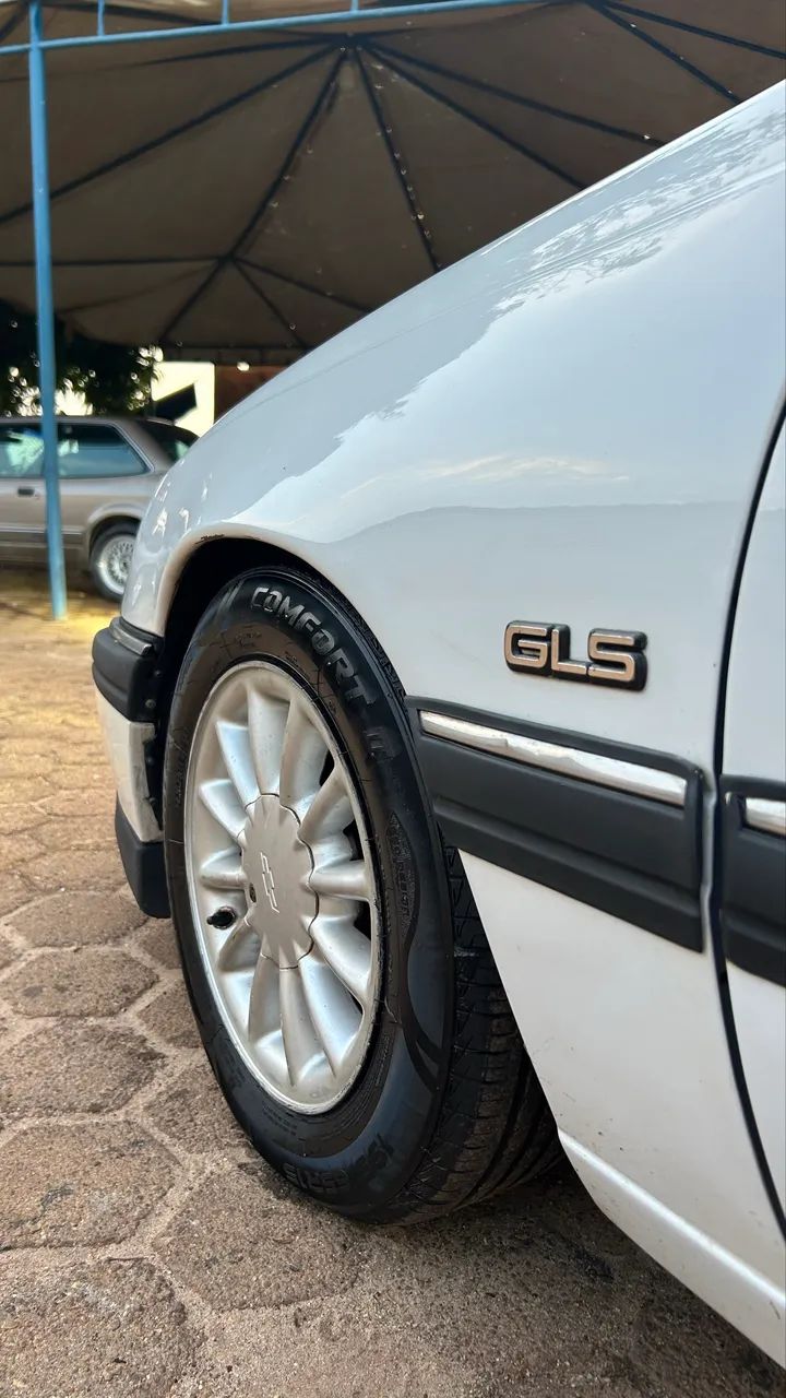 Chevrolet Omega GLS 2.2 / 2.0 (álcool) 1995 - Foto 5